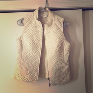 Loft thin quilted ivory vest